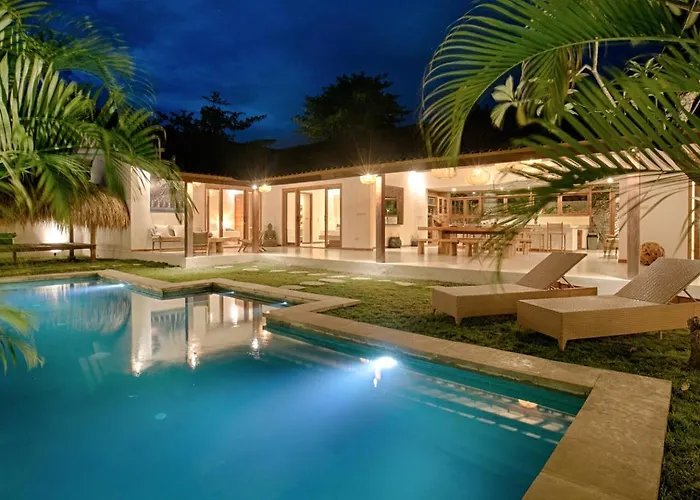 Ananda - Tropical 3bdrs - Pool, Lounge & Open Dining Uluwatu (Bali)