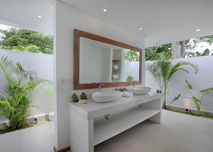 Ananda - Tropical 3bdrs - Pool, Lounge & Open Dining *